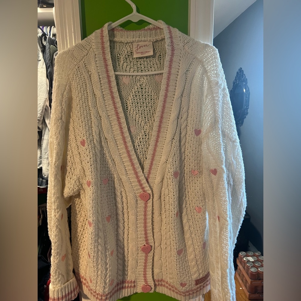 Authentic Taylor swift Women's Cream Heart Sweater size medium large - Picture 6 of 9